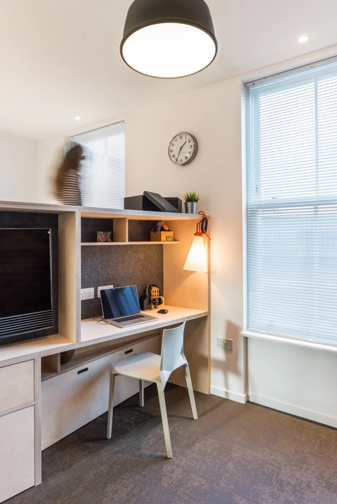 Islington Micro Flat sliding bed 1