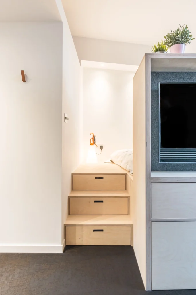 Islington Micro Flat steps