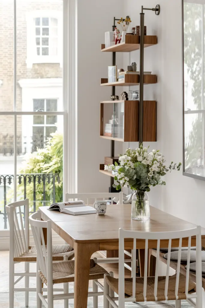 Victorian Maison - Dining Victorian Maison - Dining
