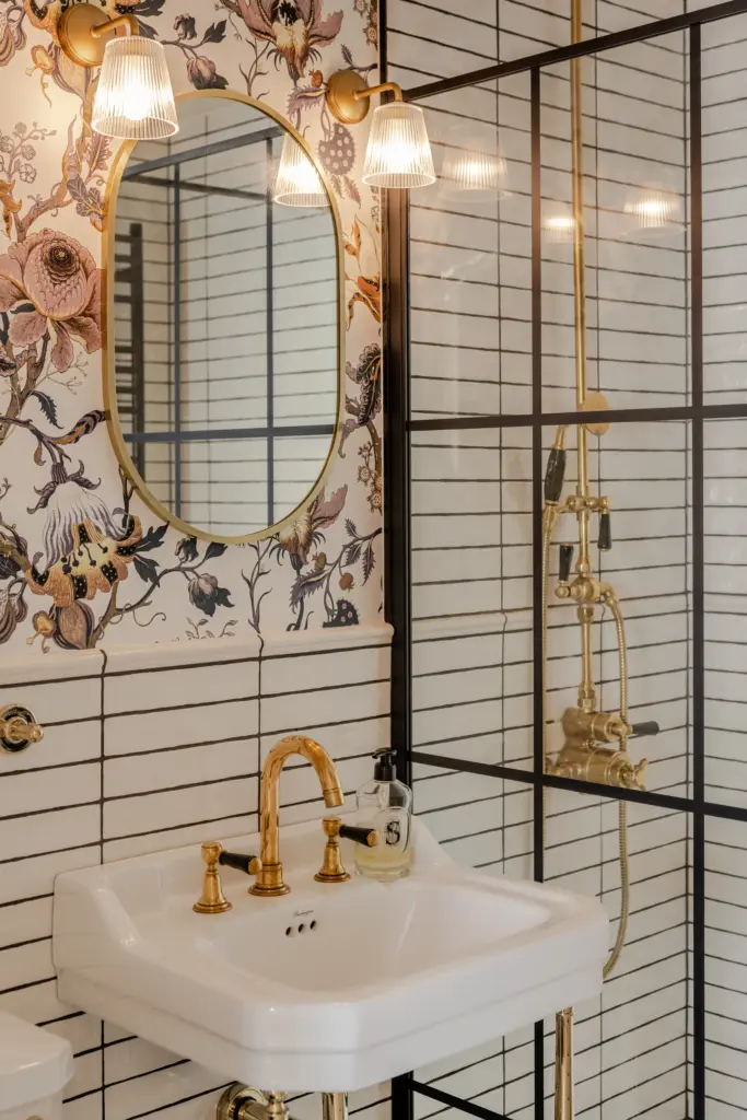 House of Wonder shower room